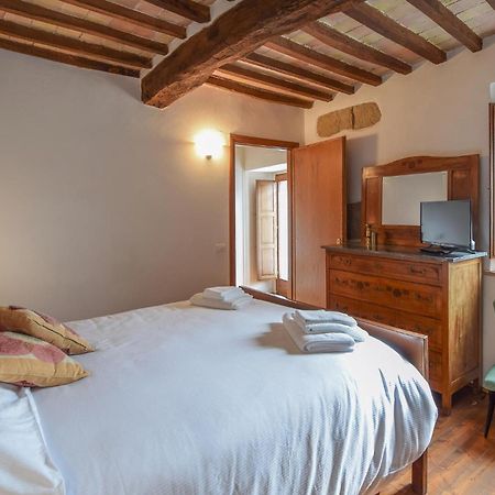 Cozy Apartment In Monticchiello With Wi-Fi Екстериор снимка
