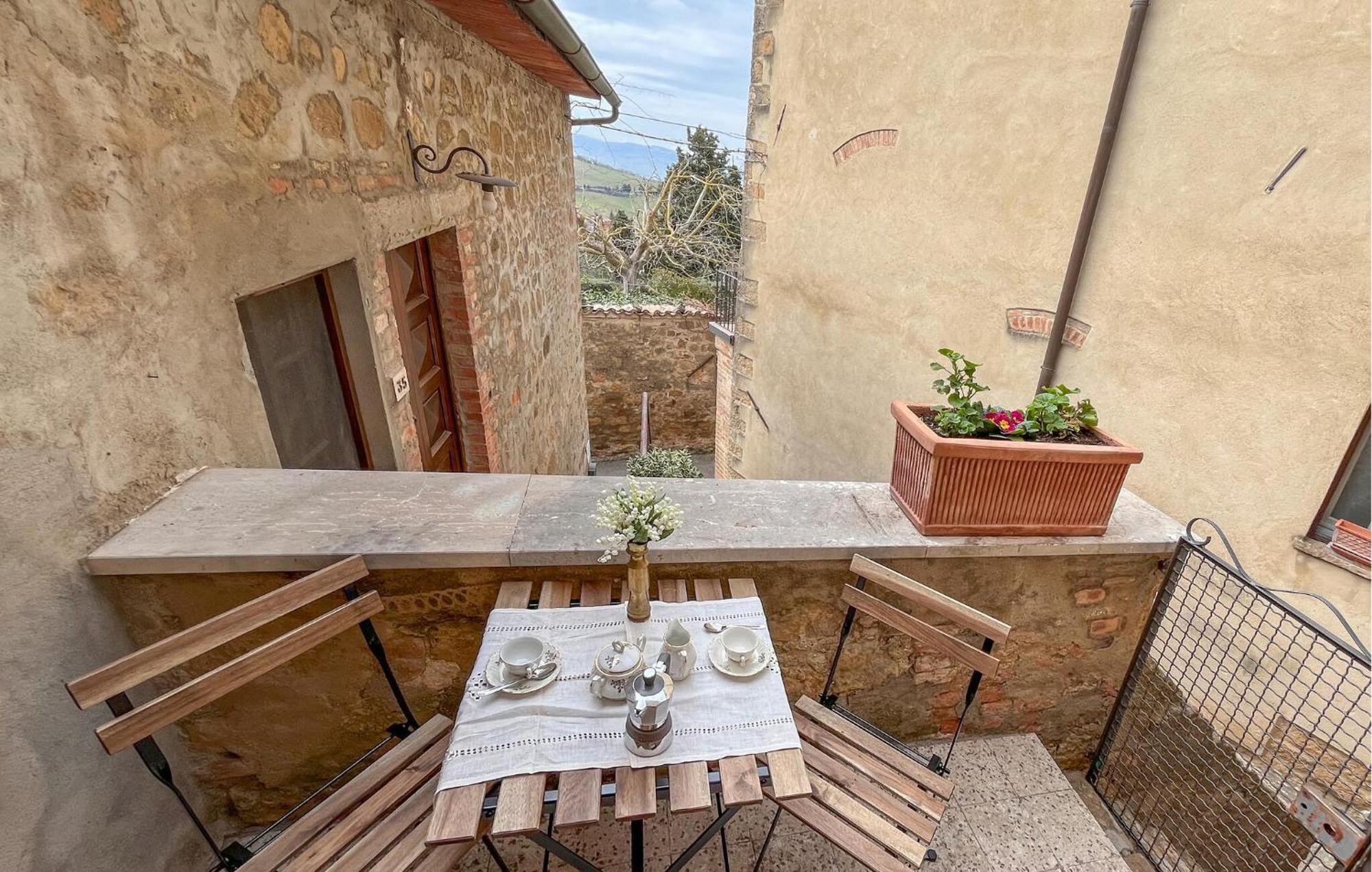 Cozy Apartment In Monticchiello With Wi-Fi Екстериор снимка
