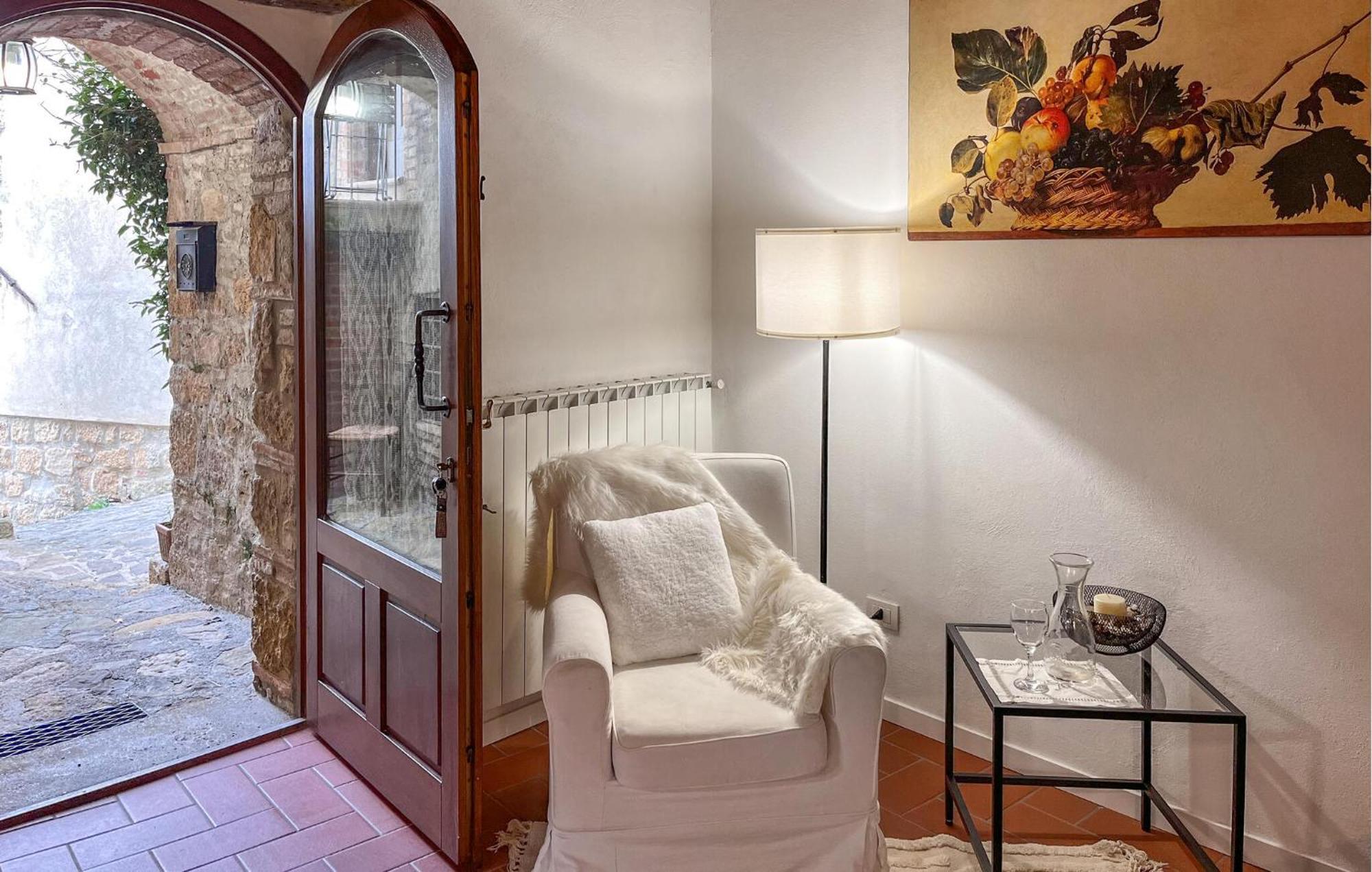 Cozy Apartment In Monticchiello With Wi-Fi Екстериор снимка