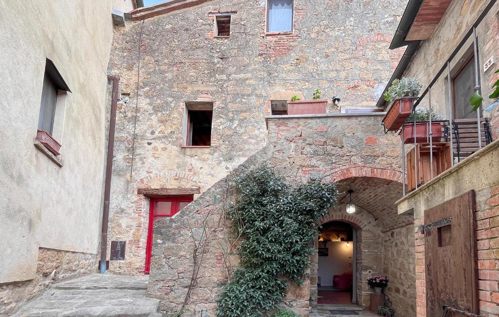 Cozy Apartment In Monticchiello With Wi-Fi Екстериор снимка